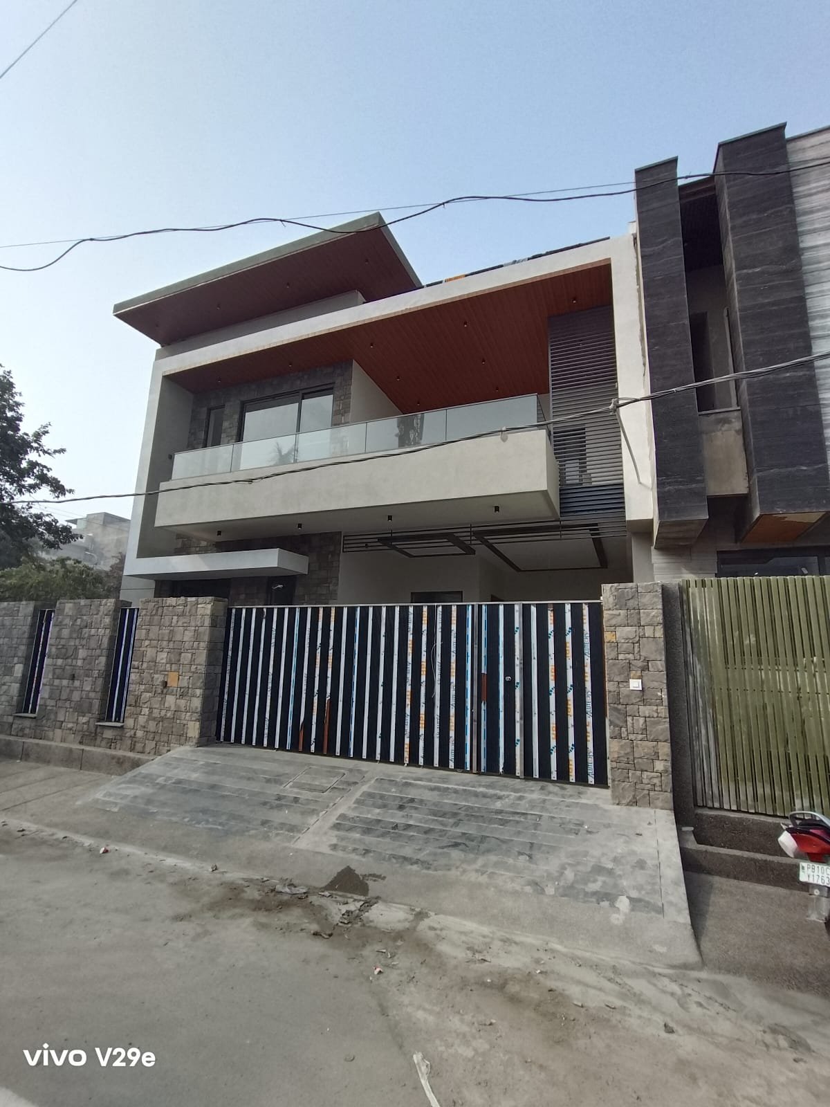 Modern 300 Square yards house For Sale !